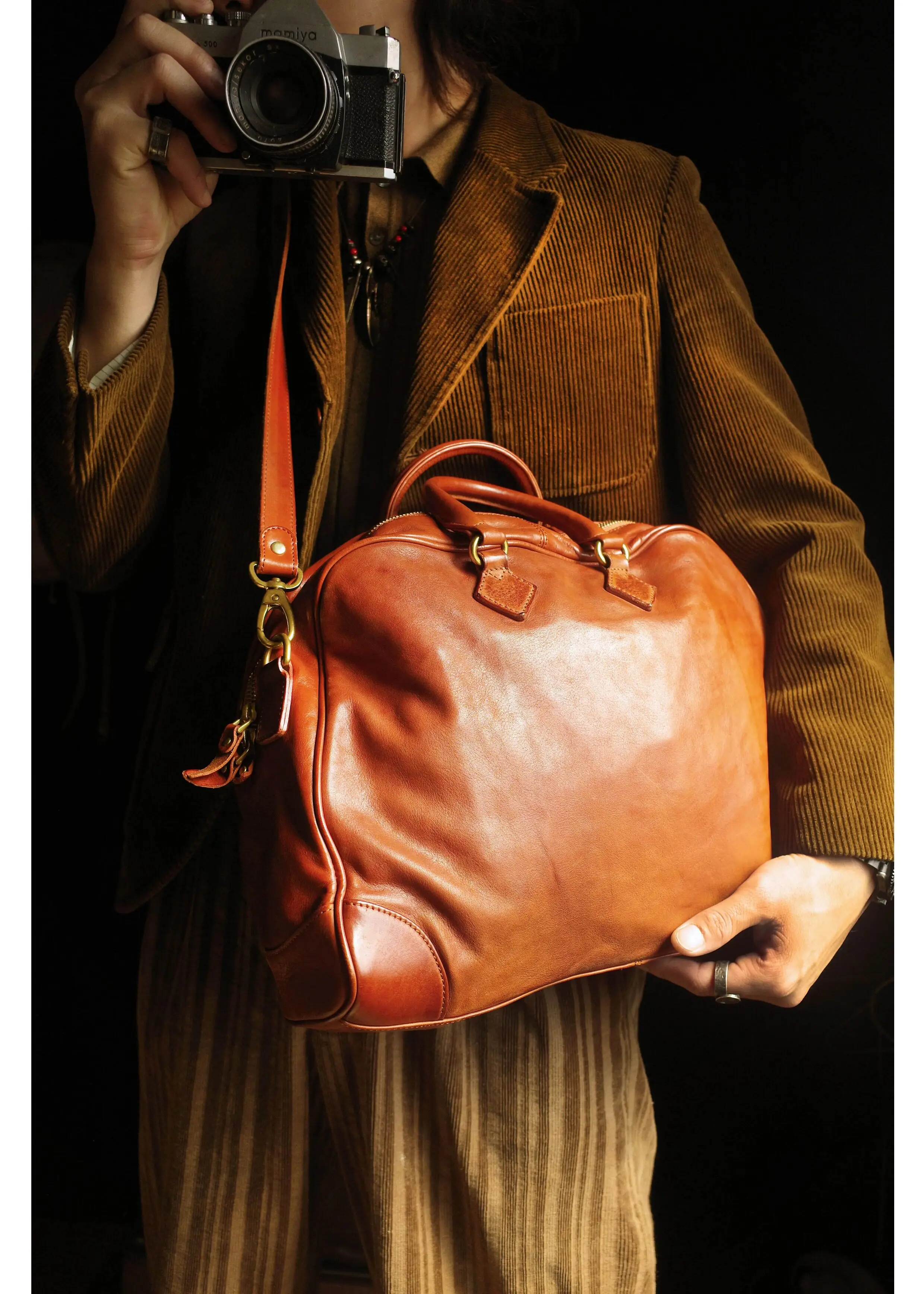 PNDME Business schlichte, pflanzlich gegerbte Rindsleder-Damen-Aktentasche, lässige Reise-Luxus-Handtasche aus echtem Leder für Laptops. – Detail 10