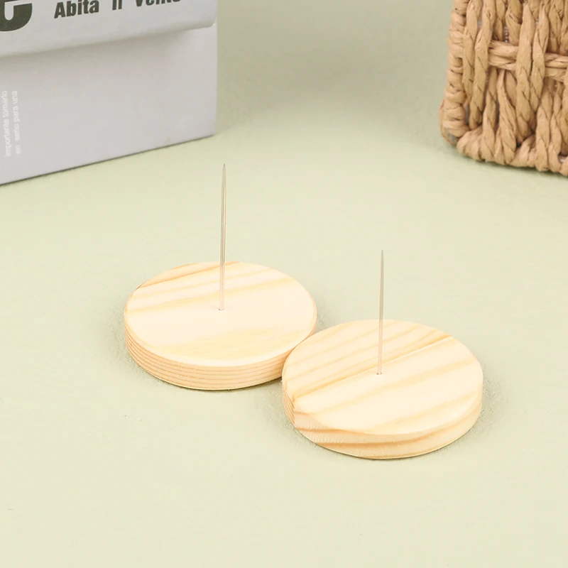 【Z】 1pc Espositore per bambole Vetrina Base per esposizione per bambole all'uncinetto Base per esposizione in argilla polimerica artigianale in feltro Accessori per strumenti fai da te