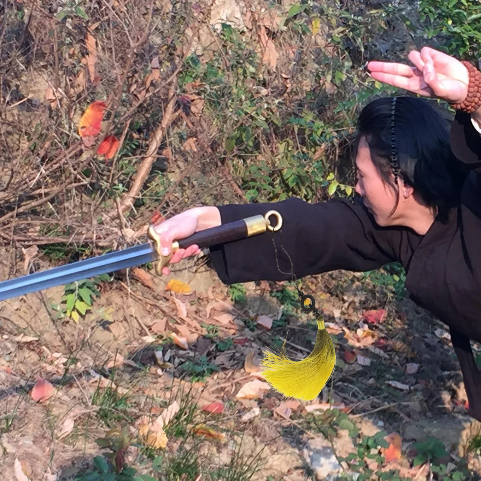 

Traditional Chinese Tassel Durable Polyester Martial Arts Accessory Hanging Ornament for Tai Chi Training and