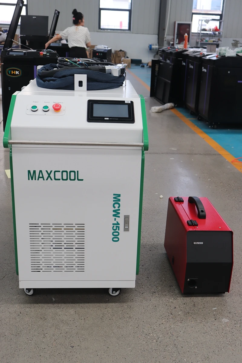 آلات الليزر Maxcool 1000w 1500w 2000W 3000W آلة القطع بالليزر الألياف واللحام وظيفة التنظيف 3 في 1