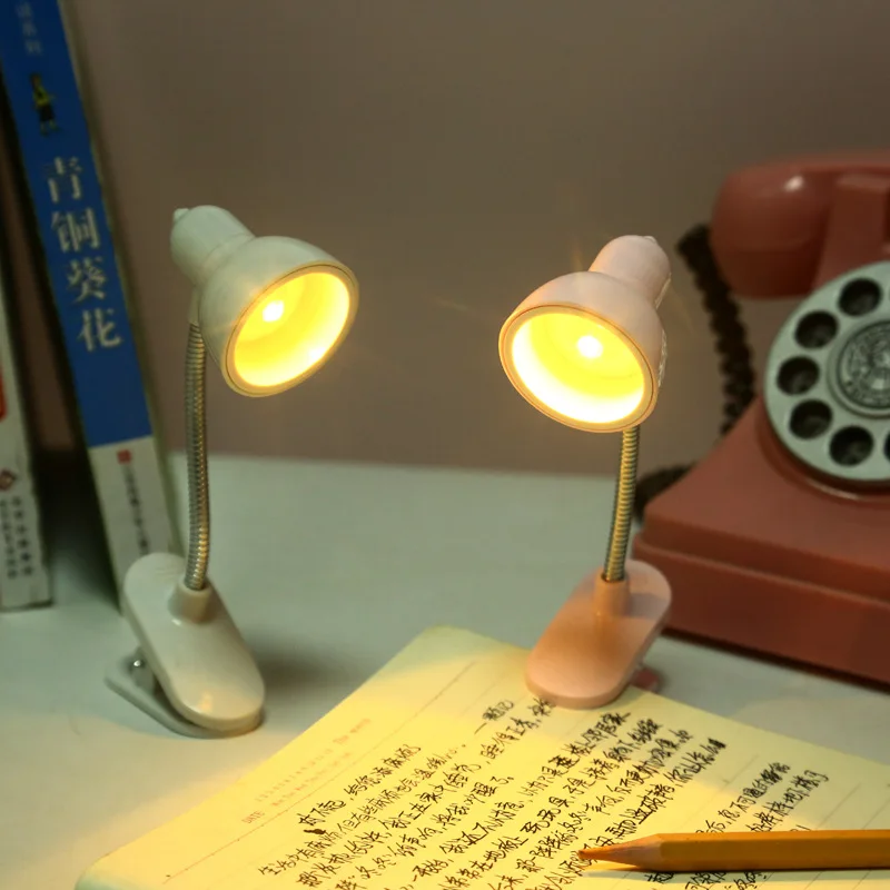 2024 New Mini Desk Lamp Creative Eye Protection Reading Cute Girl Heart Clip Lamp Bedside Light Portable Book Clip Lamp