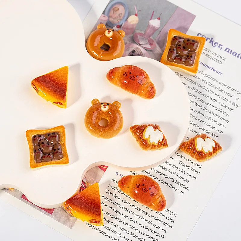 10pcs Mini Bakery Random Type Bread Dessert Model Simulation 3D Resin Fake Food Cartoon Refrigerator Sticker Kawaii Decor DIY