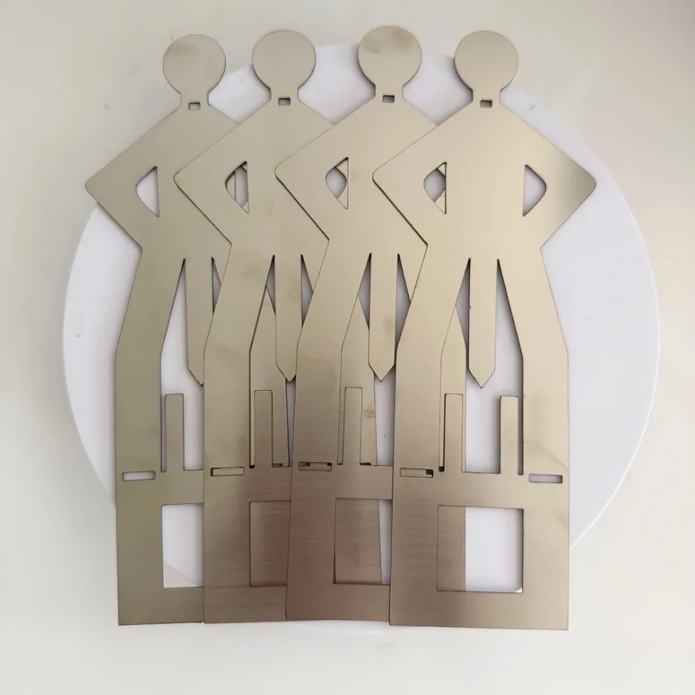 مضحك شواء الفولاذ المقاوم للصدأ شواء السجق حامل المحمولة في الهواء الطلق الإنسان الشواء السجق رف الديكور المطبخ أداة الطبخ