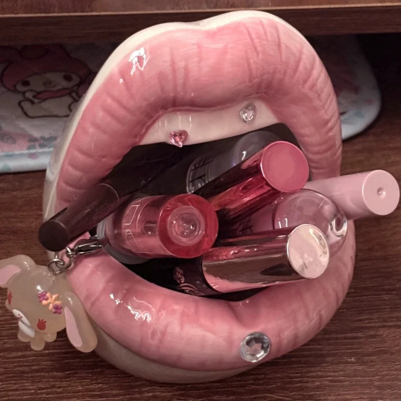 Creative funny lips ceramic storage ornament,lipstick storage bucket,ceramic ashtrays, home desktop decoration ornaments gifts