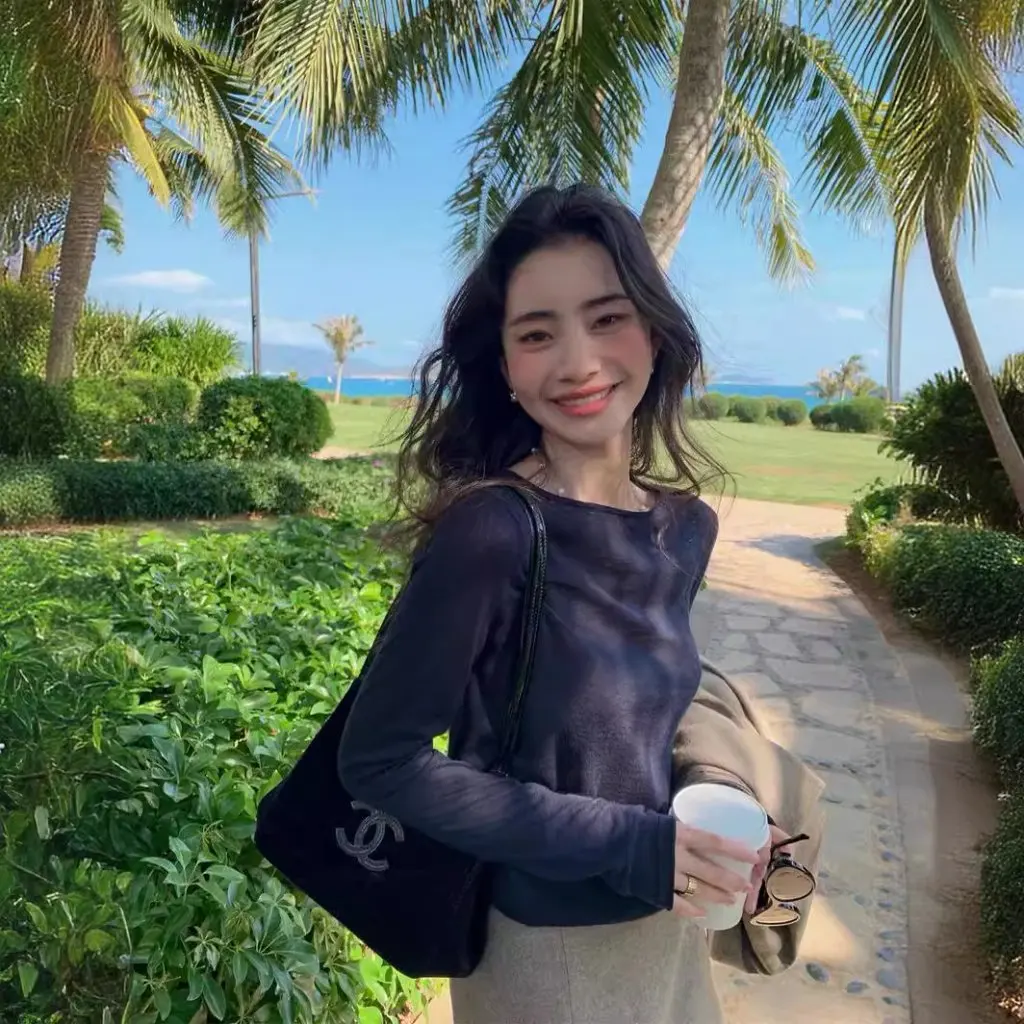 

Soft Glutinous Skin-Friendly Worsted Wool Off-Shoulder Knitted Shirt Thin Micro-Transparent Simple Bottoming Top for Women
