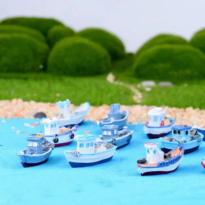 1PC Boat Model Fishing Ship Toy DIY Craft Home Tabletop Decoration Miniature Figurine Mini Boat Model Decorations Garden Tools