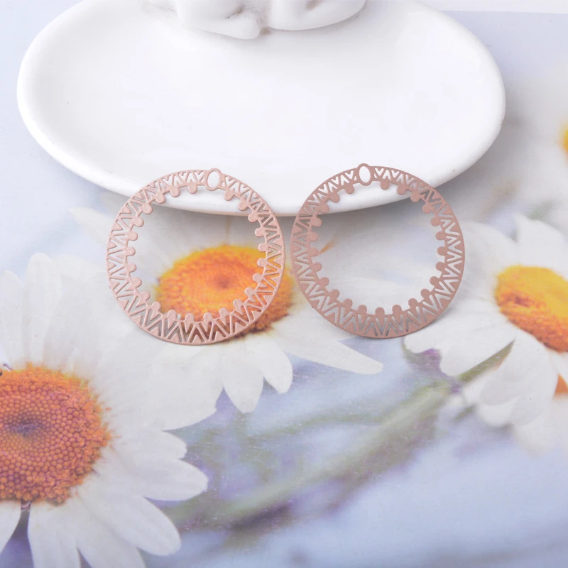 20 Stück AB2285 Messing-Schmuckanhänger, hellgoldene runde Charms, bemalte Verbindungsstücke, Anhänger für DIY-Ohrringe für Frauen, Zubehör – Detail 10
