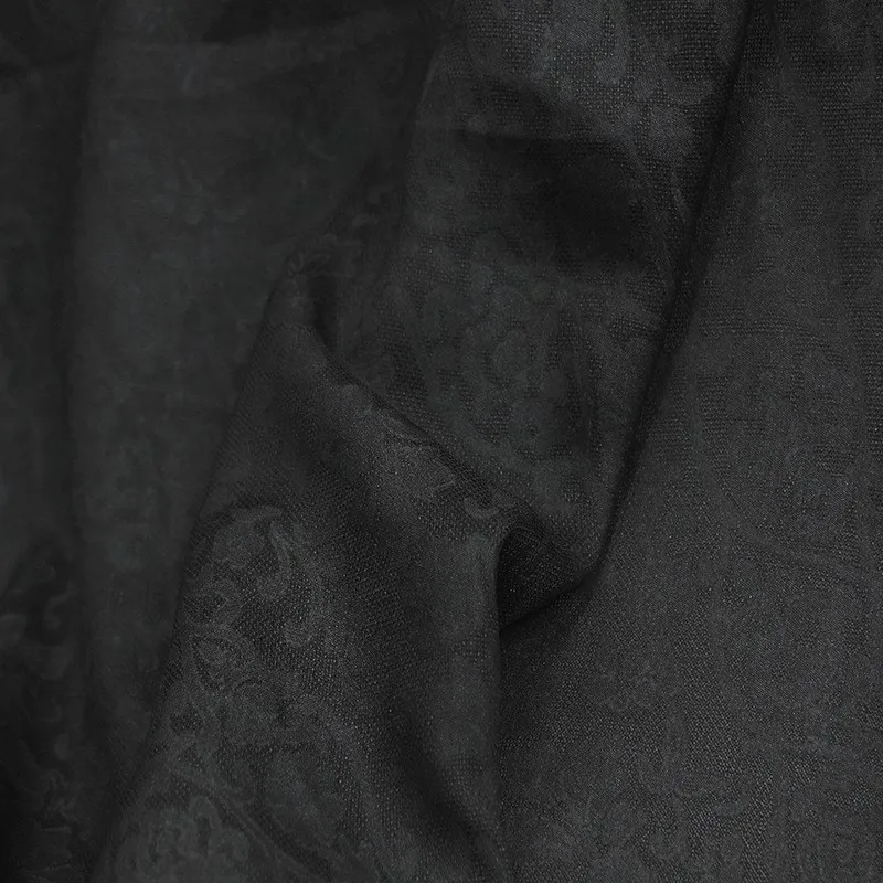 

Silk perforated jacquard intangible cultural heritage Xiangyunsha fabric natural plant tuber and river mud dyed