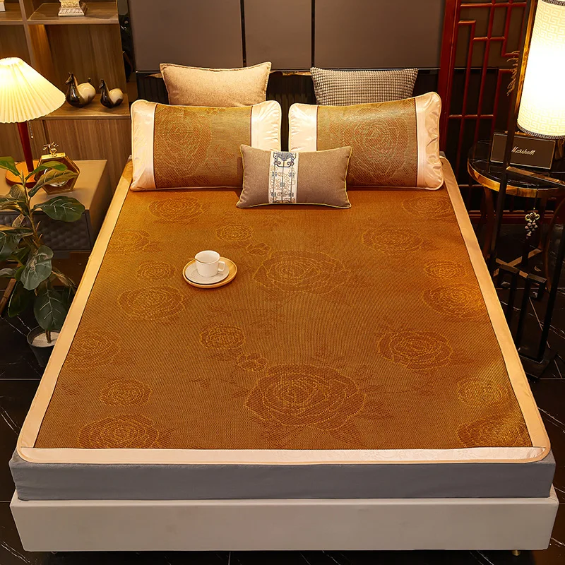 nuovo-set-di-tre-pezzi-in-vimini-di-seta-ghiacciata-kit-di-biancheria-da-letto-estiva-rinfrescante-per-uso-domestico-tappetino-per-condizionatore-d'aria-design-pieghevole-intrecciato-a-mano