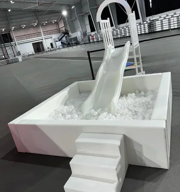 Popular White Transparent Ball Pit Large Slide Party Event Rental Soft Ball Pit Large Slide Indoor Outdoor Ball Pit