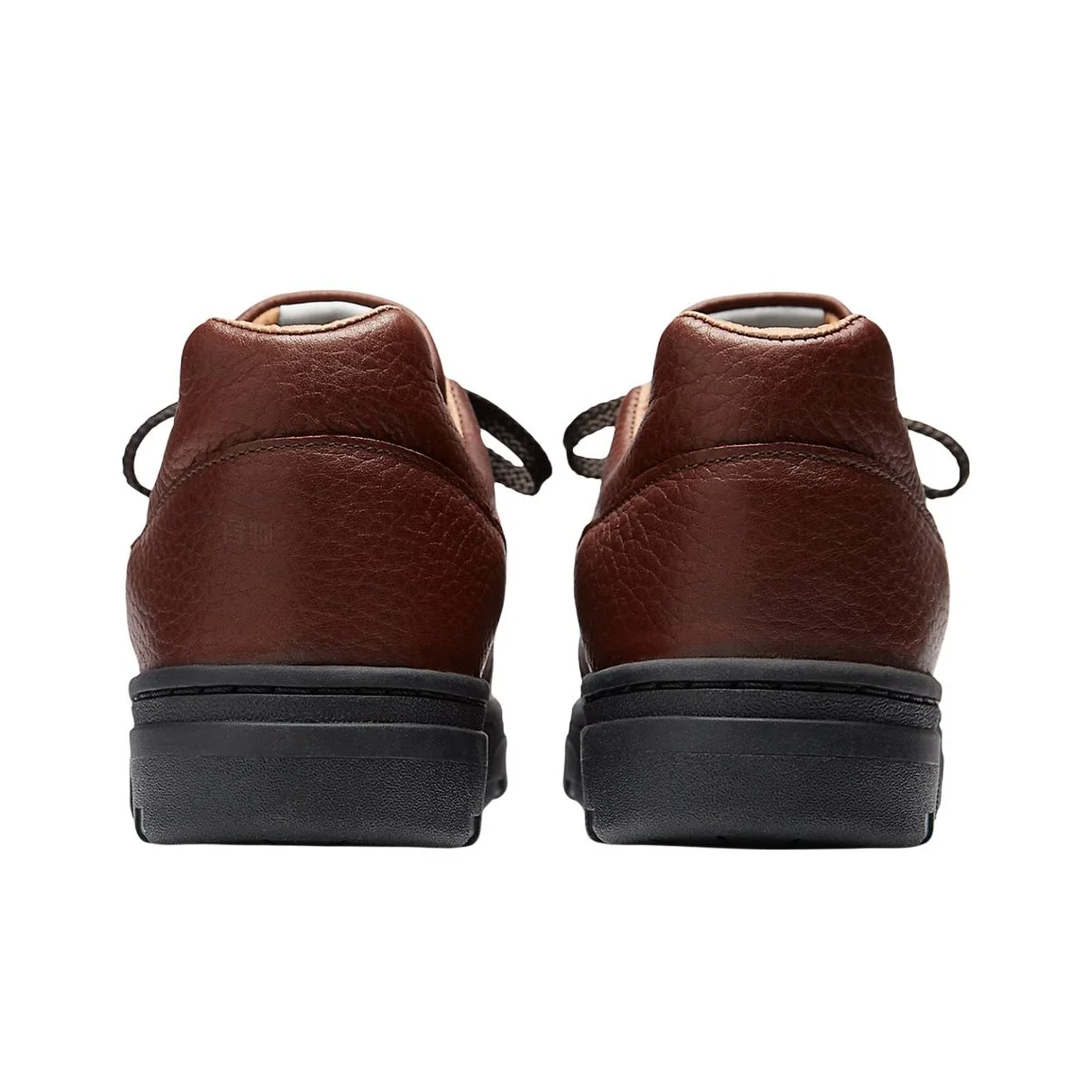 New Balance Allerdale, Made in the UK, low-cut casual shoes for men and women, dark brown color.