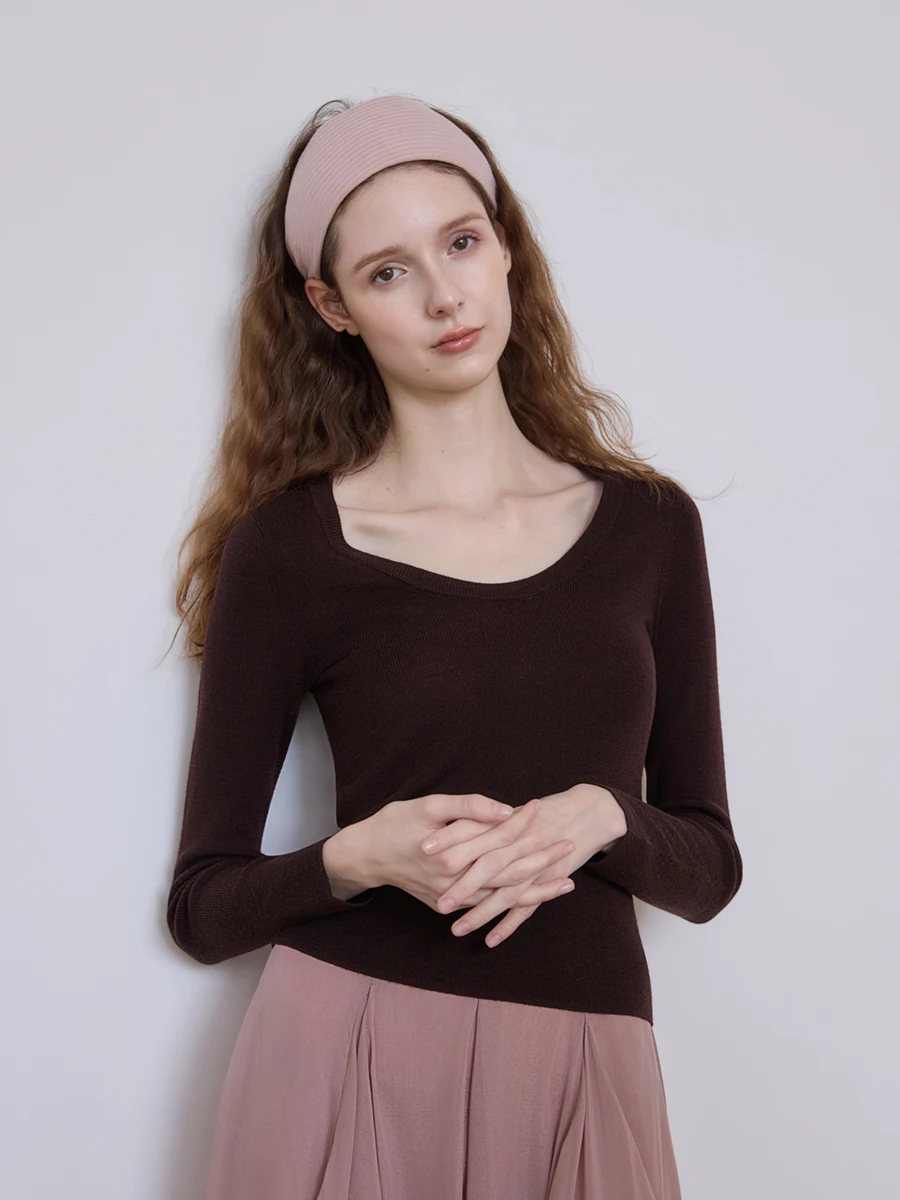 

Женский повседневный вязаный свитер IlisWang Simple Basic из 48-ниточной шерсти Yangzi с U-образным вырезом и пуговицами V-образной формы, длинный рукав