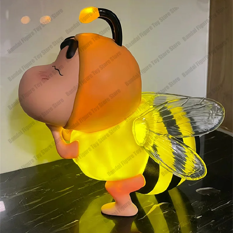 

1/1 Large Crayon Shin Chan Anime Figure Bee Cosplay 22CM Shin-Chan With Light Large Action Figurine Collectble Models Gift Toys