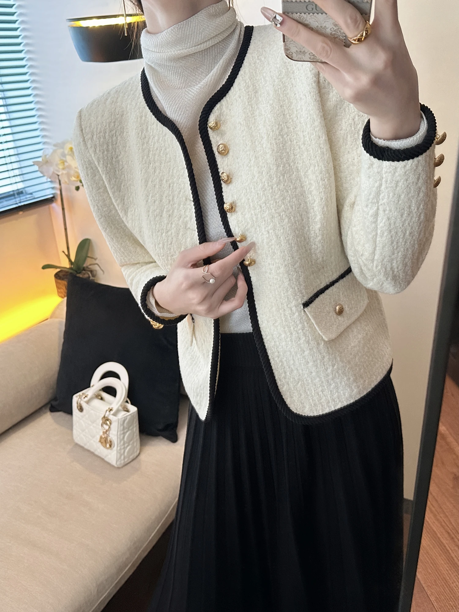 

You See Luxury Woven Tweed ort Coat Ele Sle Button Decoration Warmth Fem Spring Autumn Winter Faion Outerwear