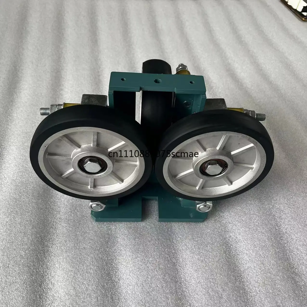 Main Rail Roller Guide Shoe 15027/38, Car Guide Roller Wheel, Elevator Parts
