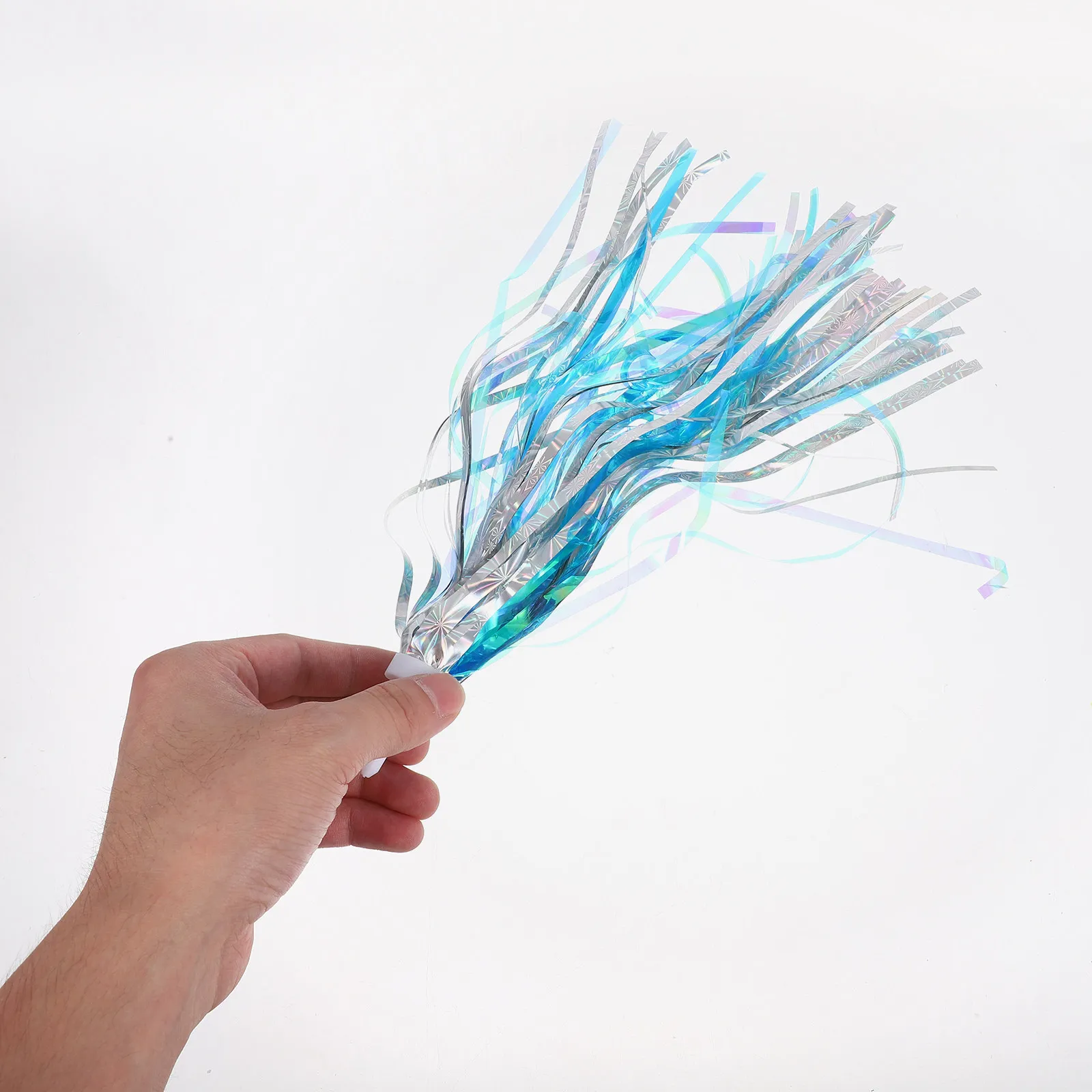 

Набор из 4 шт. лент с бахромой для руля самоката, велосипеда, трехколесного велосипеда, двухколесного транспорта. Декоративные накладки на руль для детей. Легко устанавливаемый аксессуар для езды.