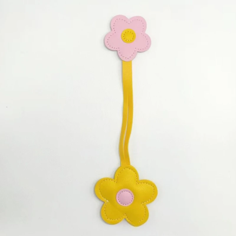 수제 고품질 가죽 꽃 귀여운 만화 펜던트, 창의적인 가방 장식, 만화 스타일 열쇠고리, 가방, 백팩 액세서리