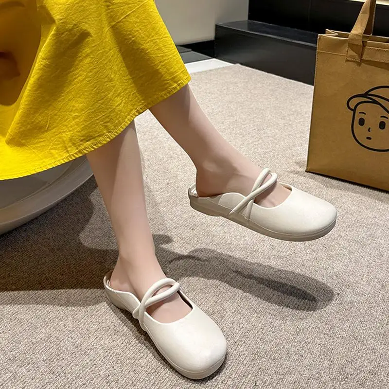 Bequeme Mary Jane Mules mit geschlossener Zehenpartie, Frühjahr 2026 Trend, Kreuzriemen, weiche dicke Sohle, Clogs, flache Gartenschuhe für Mädchen – Detail 9