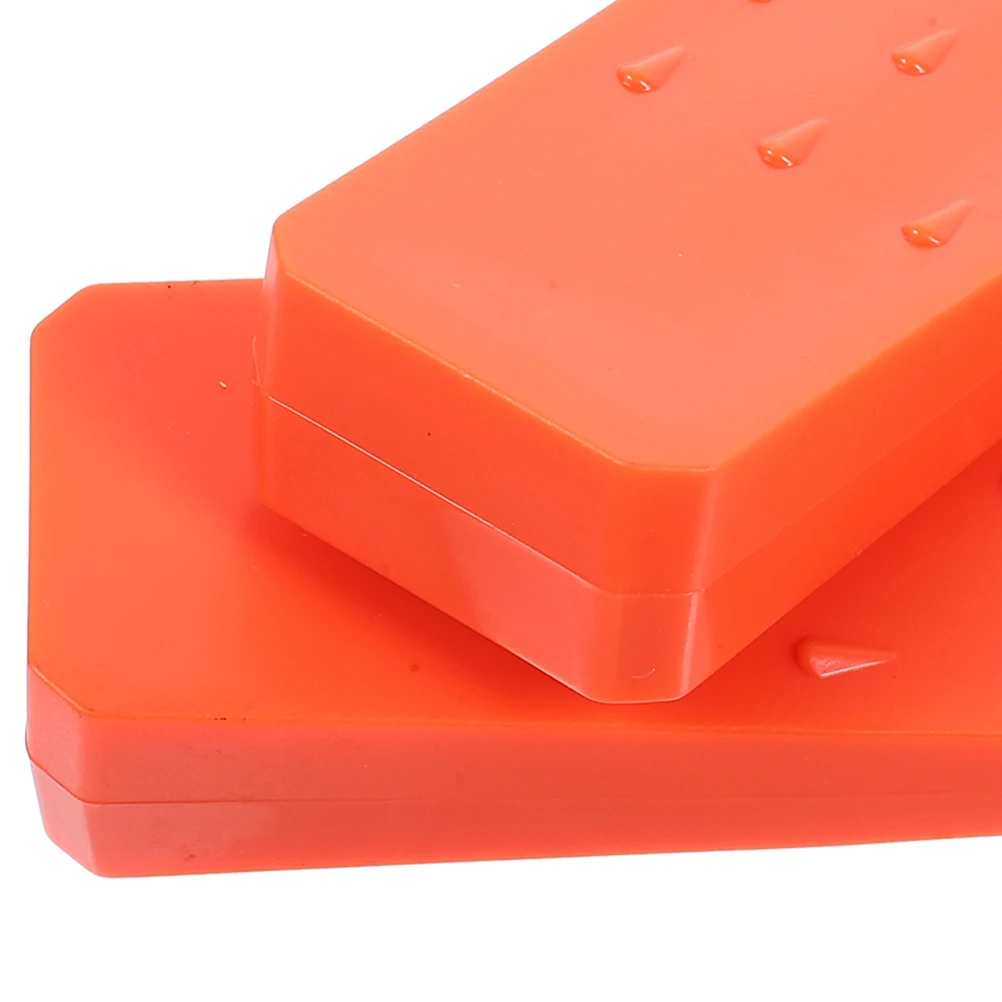 

2pcs Logging Wedges 5 Inch Plastic Triangle Felling Chock for Tree Cutting Wood Splitting Tools Garden Accessories Reusable Safe