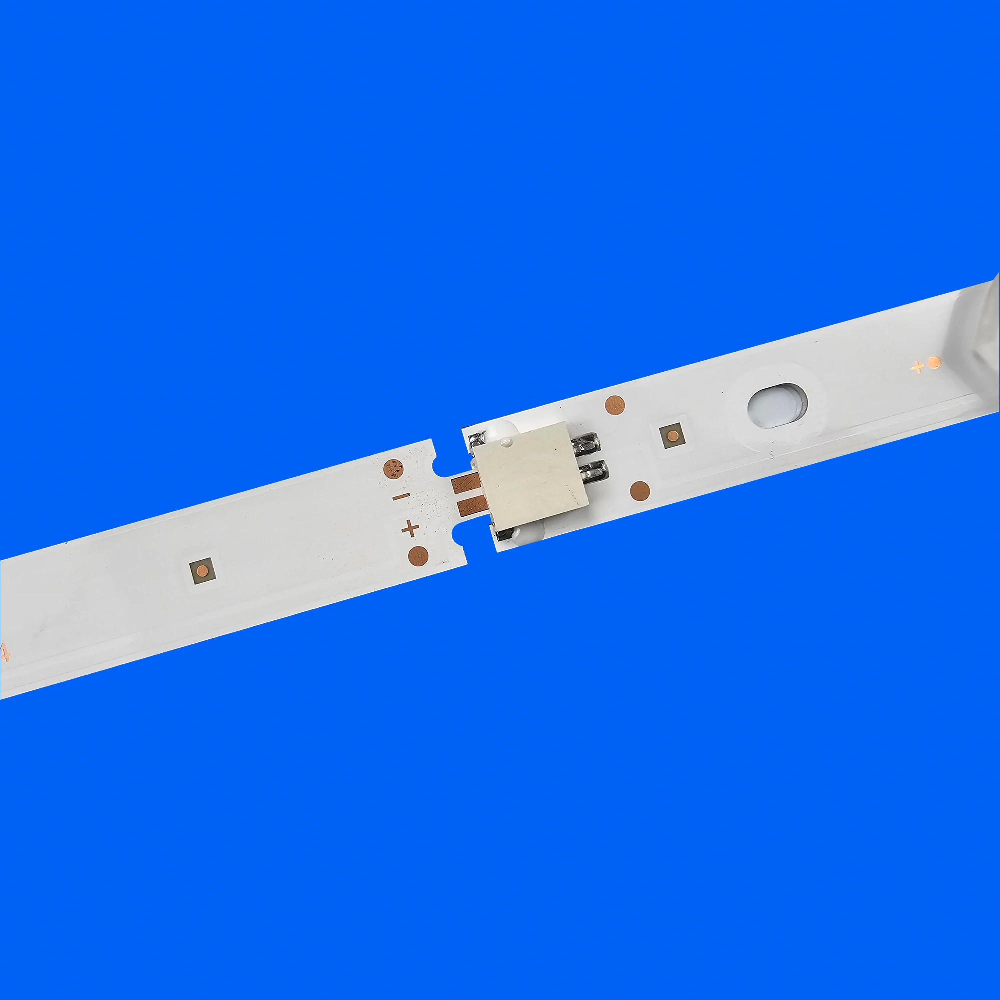 Led Backlight Strip Voor HL-4300 F43e7000m 43s01fd207b 43s01fd206b 43mc4000 Dled43mxy 3X8 006 M6