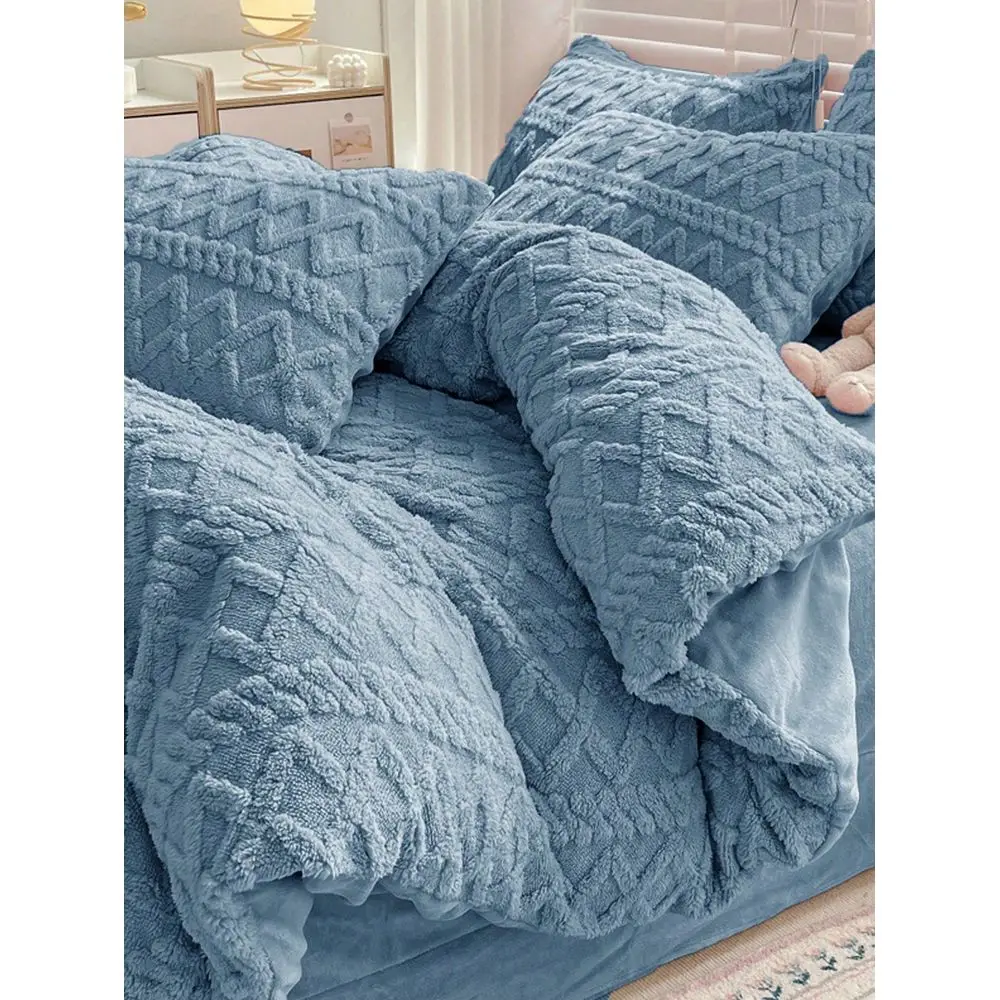 

Комплект постельного белья из бархата цвета туманно-серого оттенка, мягкий и комфортный, 1 пододеяльник, 2 наволочки, подходит для спальни, гостевой комнаты