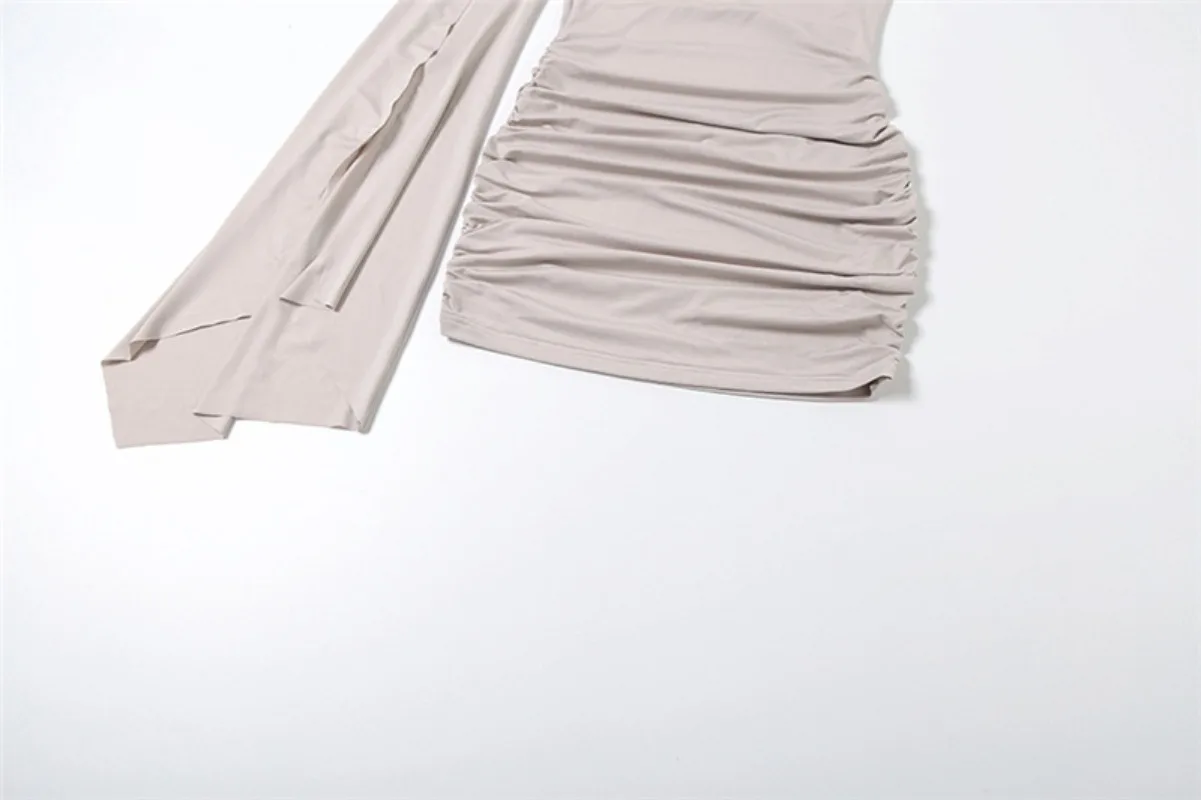 فستان قصير مكشكش بكتف واحد وفتحة مضيئة وأكمام طويلة ثنيات بدون ظهر نحيفة للحفلات والنوادي فساتين نسائية أنيقة ومثيرة