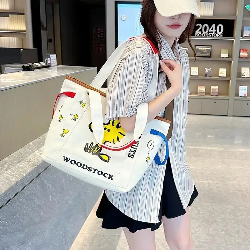 

Miniso Snoopy Large-capacity Canvas Bag Cute Cartoon Female Summer Student Handbag Shoulder Commuting Portable Christmas Gift