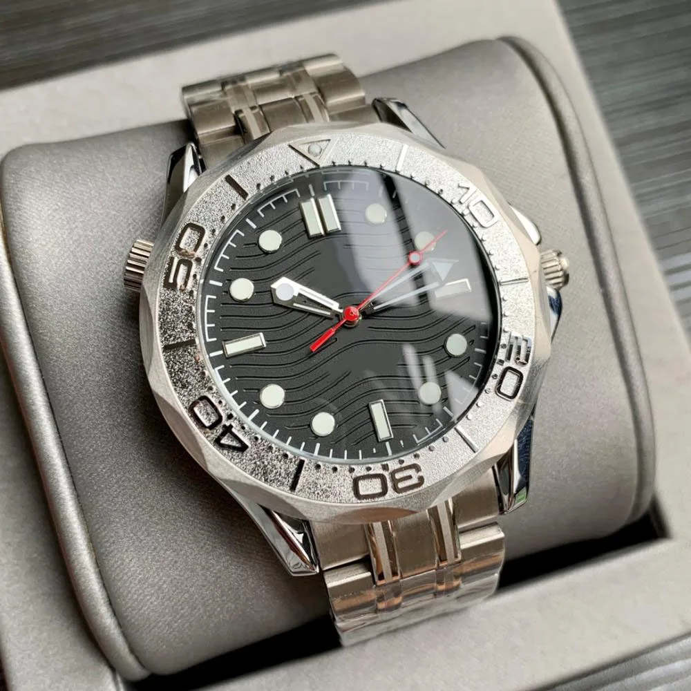 AAAAAA 2025 VIP محدودة جديدة فاخرة العلامة التجارية القديمة ساعة رجالي كريم سلسلة ساعة ميكانيكية أوتوماتيكية بالكامل مقاوم للماء ساعة نسائية