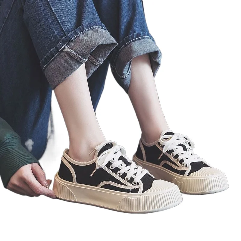 العصرية الأحذية القماشية النسائية رقيقة الصيف نمط جديد تنوعا طالب الرياضة الترفيه كوكي الأحذية فراشة عقدة العناصر الشعبية