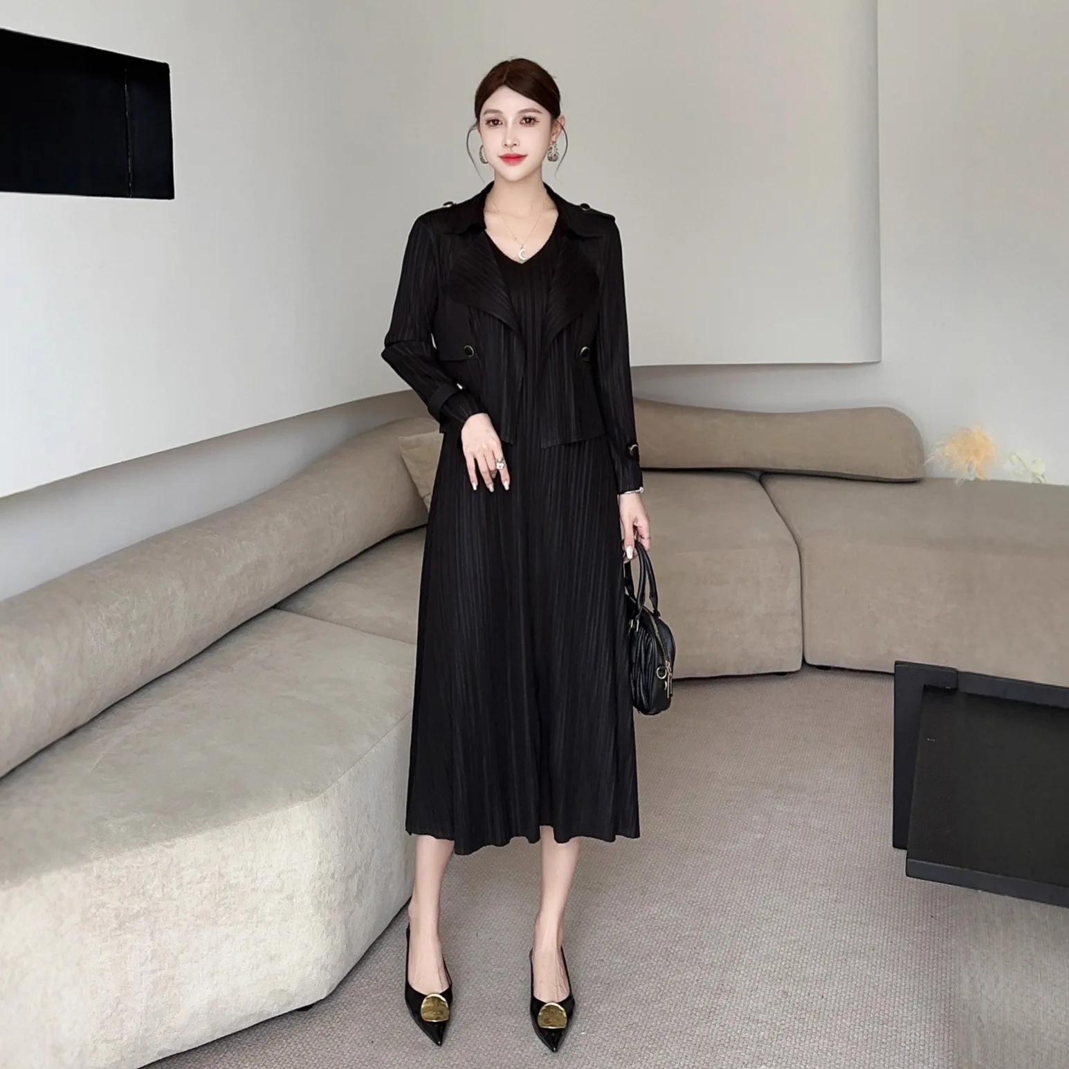 Miyake Pleated Autumn New Outfit Set for Women, Simple, Fashionable, High-end, Vest Skirt, Temperament Jacket Two-piece Set