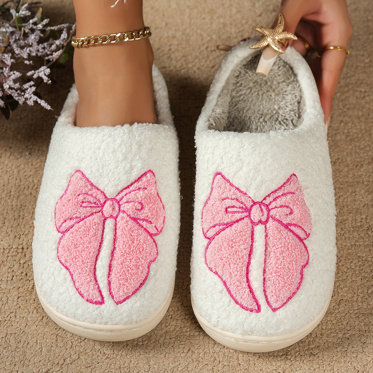 الشتاء أفخم الفتاة شباشب غرفة النوم لطيف القوس المرأة هدية دافئة مريح لينة وحيد داخلي موضة الترفيه بسيط غامض أحذية المنزل