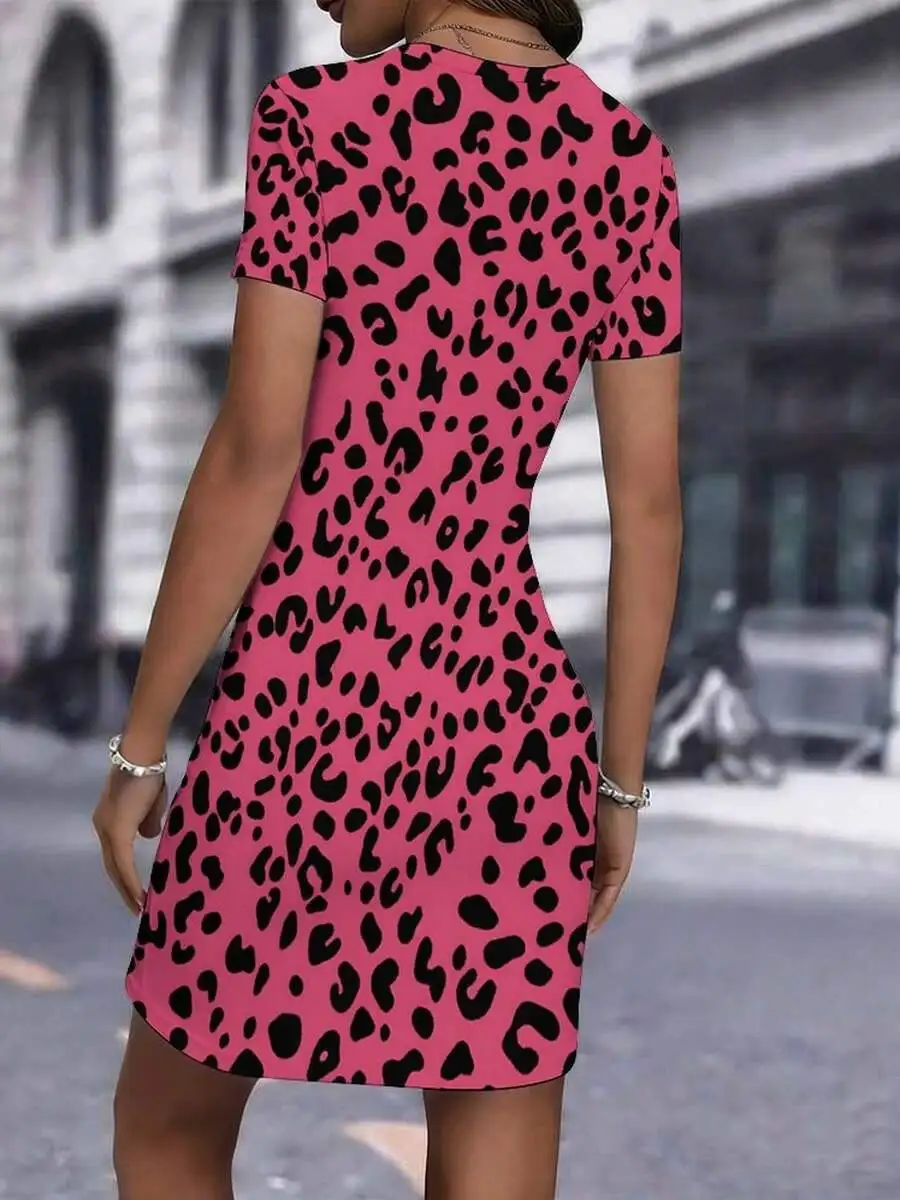 

Pink Leopard Print Bodycon Dress With Crew Neck And Short Sleeves For Women