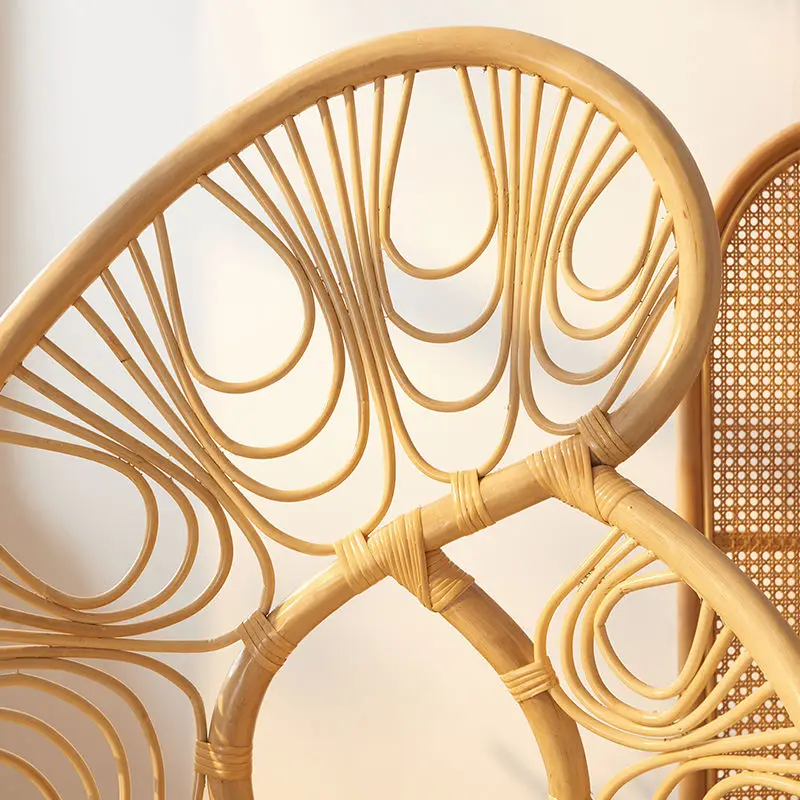 RT-Rattan-Stuhl, Internet-Promi-Shooting-Requisiten, Rattan, Bett und Frühstück, hohe Rückenlehne, Phönix-Stuhl, Phoenix-Schwanz