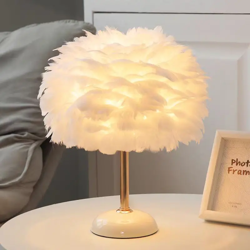 Modern Minimalist Ceramic Feather Table Lamp Bedroom Living Room Light Luxury High Sense Creative Bedside Lamp