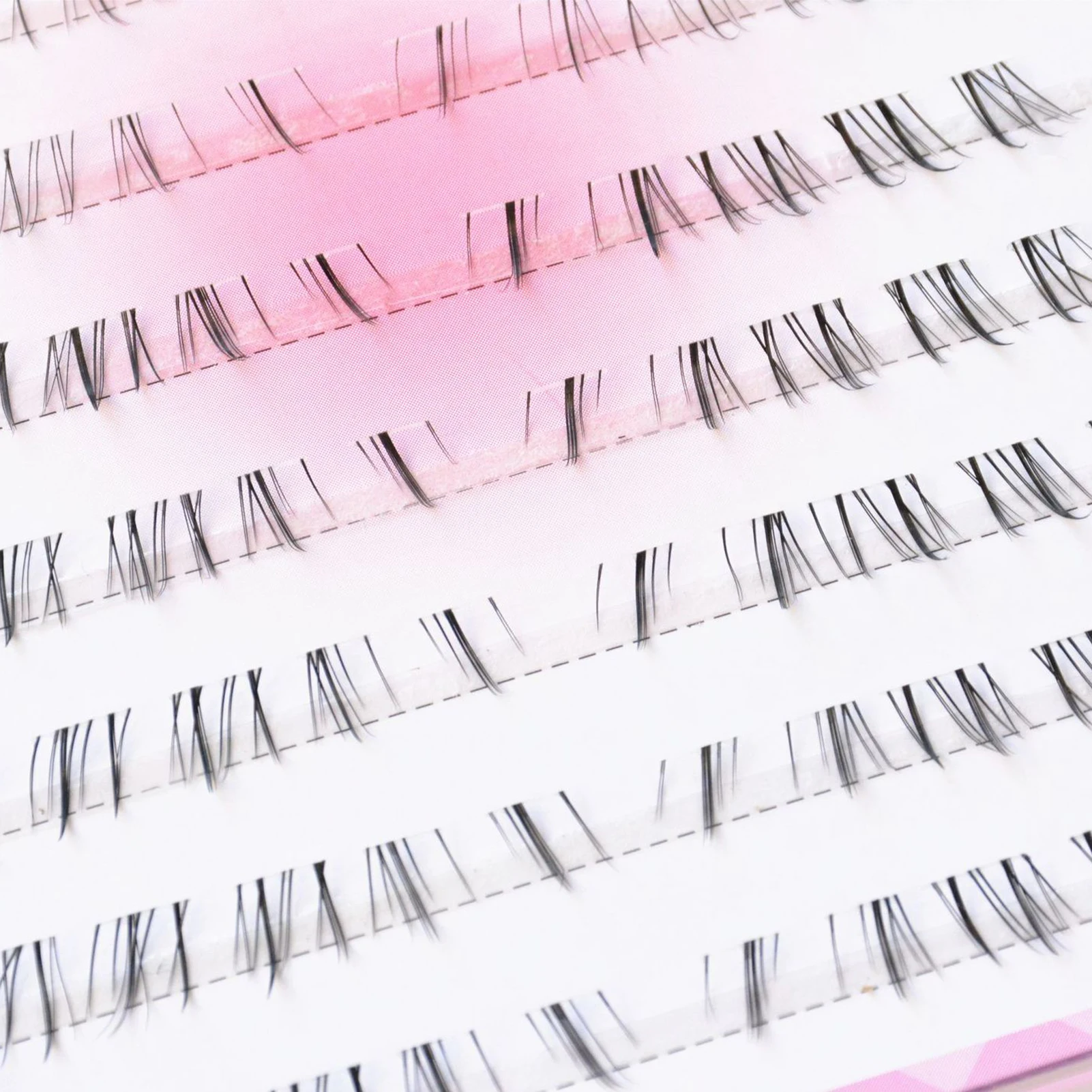 ขนตาปลอมแบบแคทอาย ขนมิ้งค์เทียม ขนาด 7-13 มม. งอน C  ดูเป็นธรรมชาติ  ฟู  สำหรับต่อขนตา  ใช้แต่งหน้าประจำวัน  น้ำหนักเบา