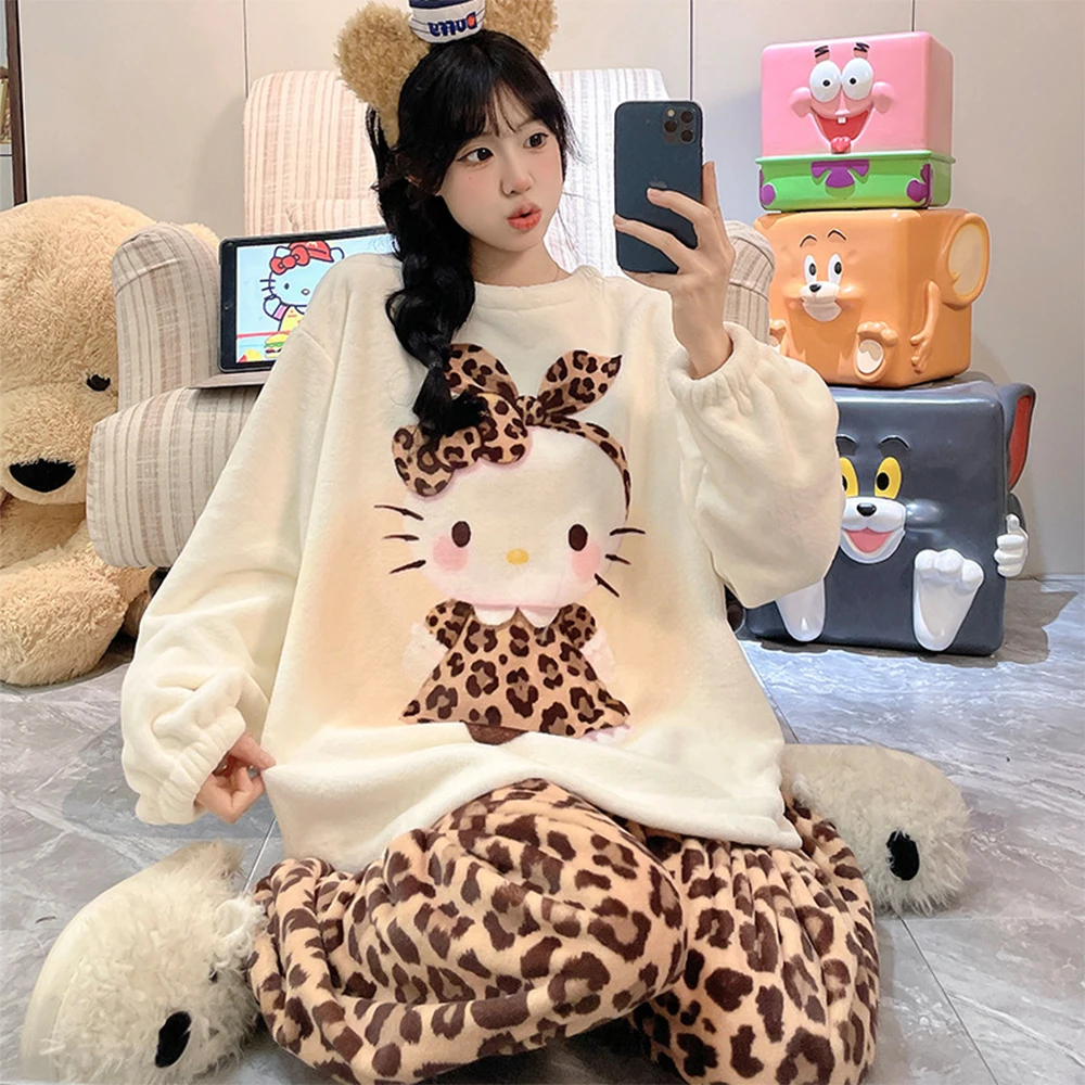 

Hello Kitty Winter Warm Pajamas Kawaii Anime Women's Leopard Pattern Pajamas Long Sleeve Long Pants Flannel Home Set Comfortable