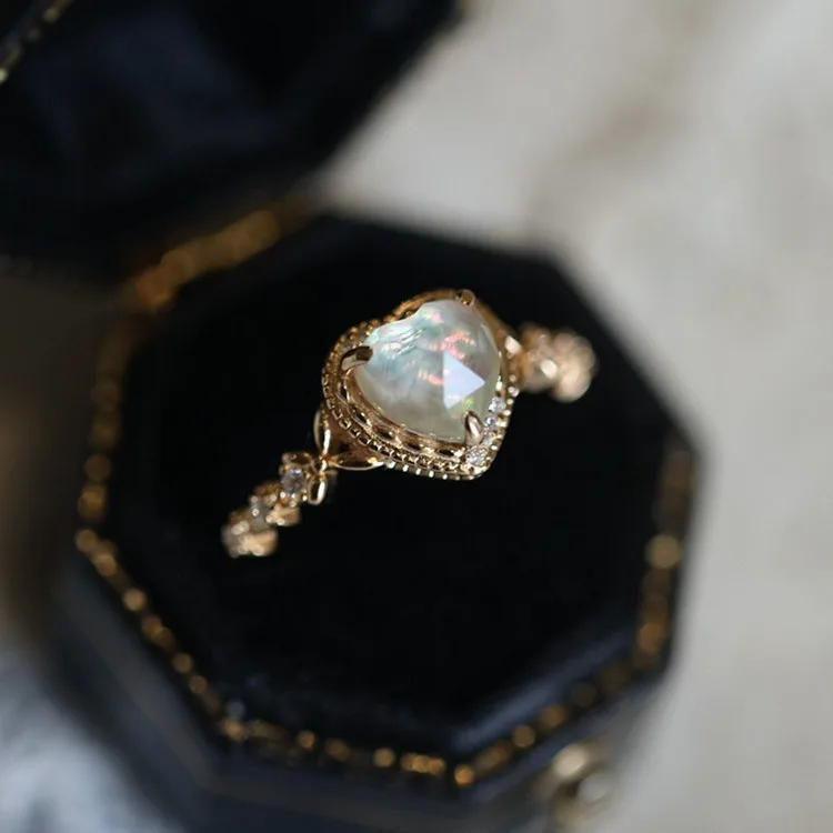 

Fashion Heart Shaped White Crystal Stone Rings for Women Stainless Steel Knockle Ring Bridal Wedding Jewelry Accessories Gift