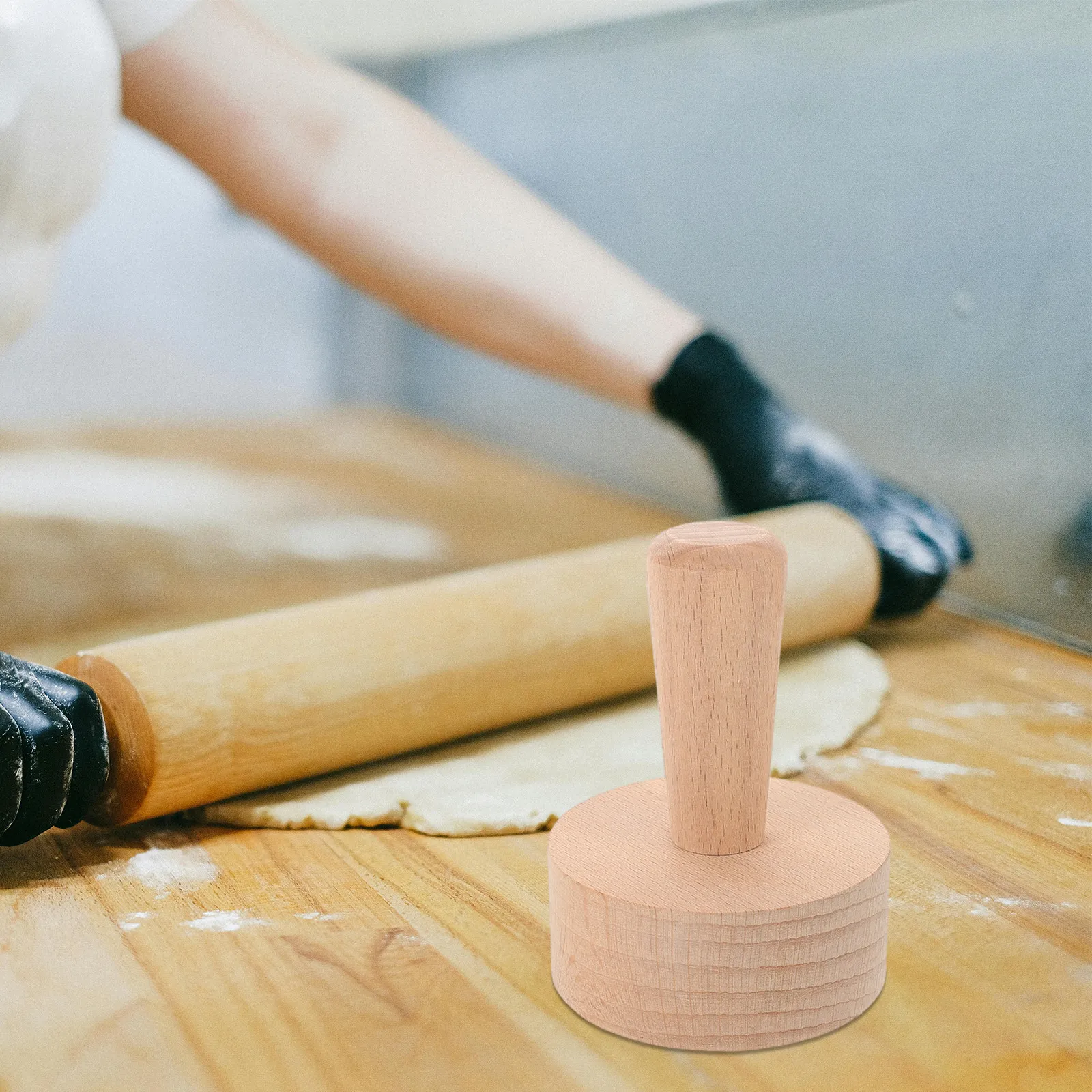 Wooden Tart Press Tool with Live-Bottom Design Round Egg Tart Mold Pastry Tamper for French Style Baking Home Professional Use