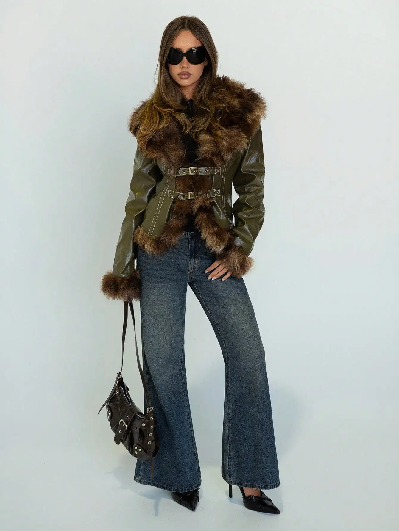 Zielona kurtka ze sztucznej skóry PU z wykończeniem ze sztucznego futra, szeroki kołnierz, dopasowany krój, idealna na jesień/zimę w stylu miejskim.