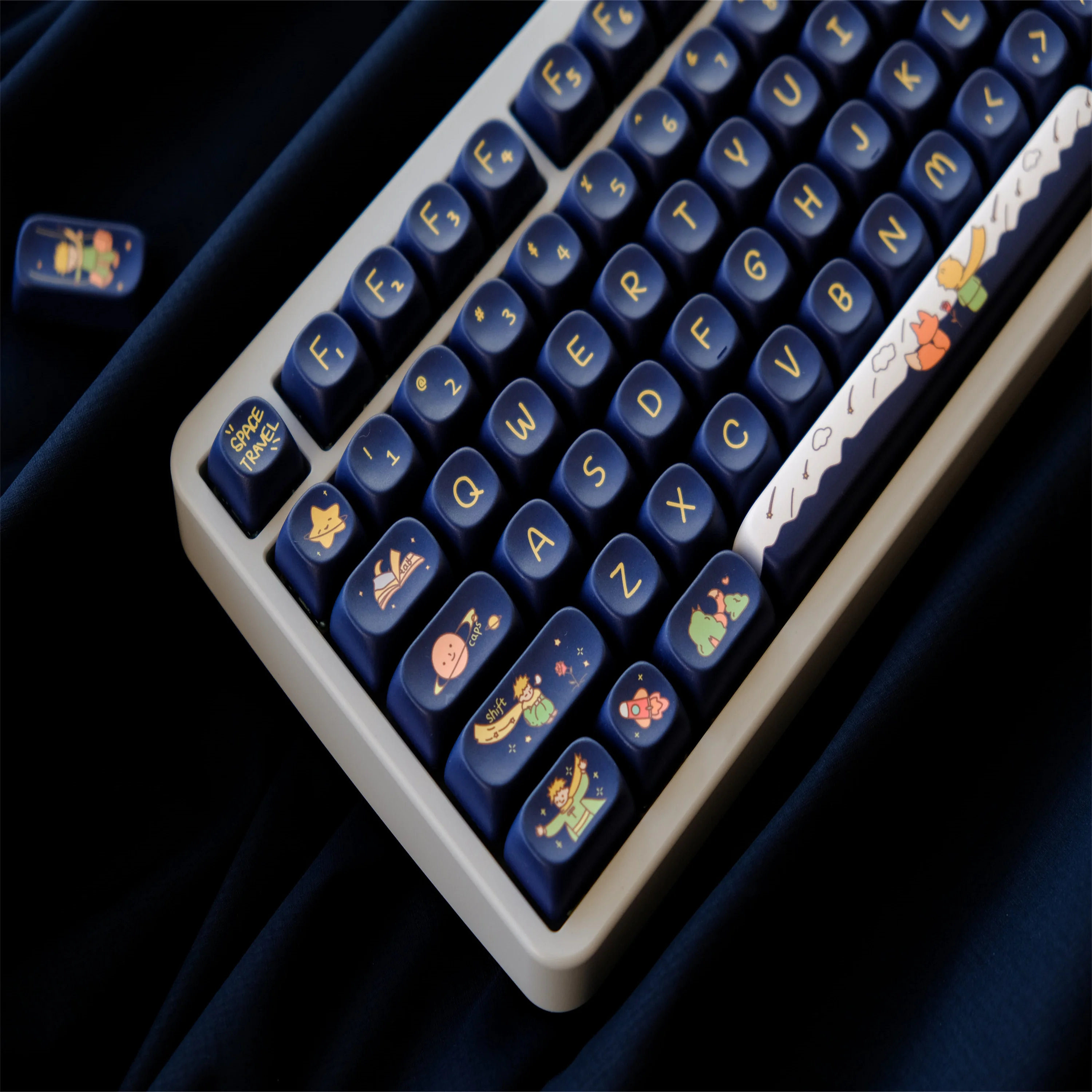 Imagem -03 - Keycaps Personalizados para Teclado Mecânico Gmk Little Prince Pbt Keycaps Perfil Moa Dye-sub 126 Chaves