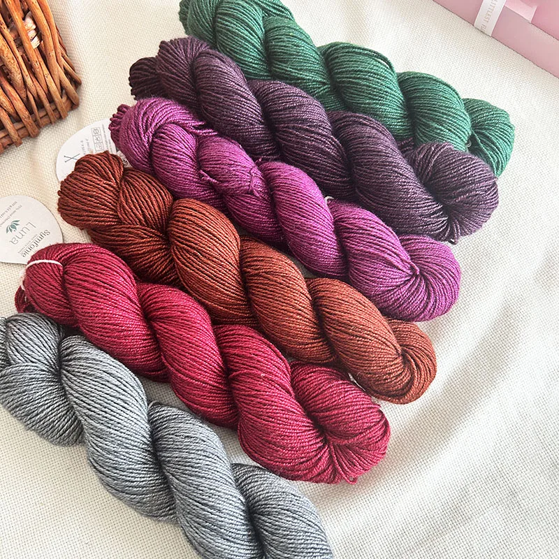 1piece 100g  Symfonie Handdyed Yarns Luna 75% Merino & 25% Silk DK - DK Yarns