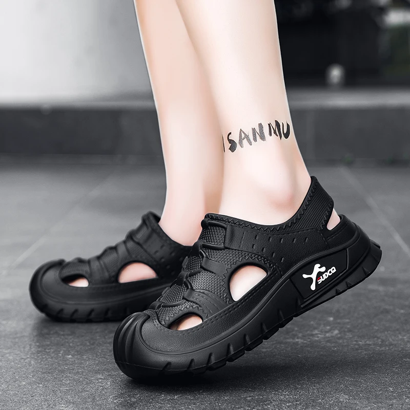 Nuove scarpe casual slip-on in morbida pelle per sport all'aria aperta da uomo 2025 Sandali da spiaggia comodi e traspiranti estivi Suola in EVA per il tempo libero