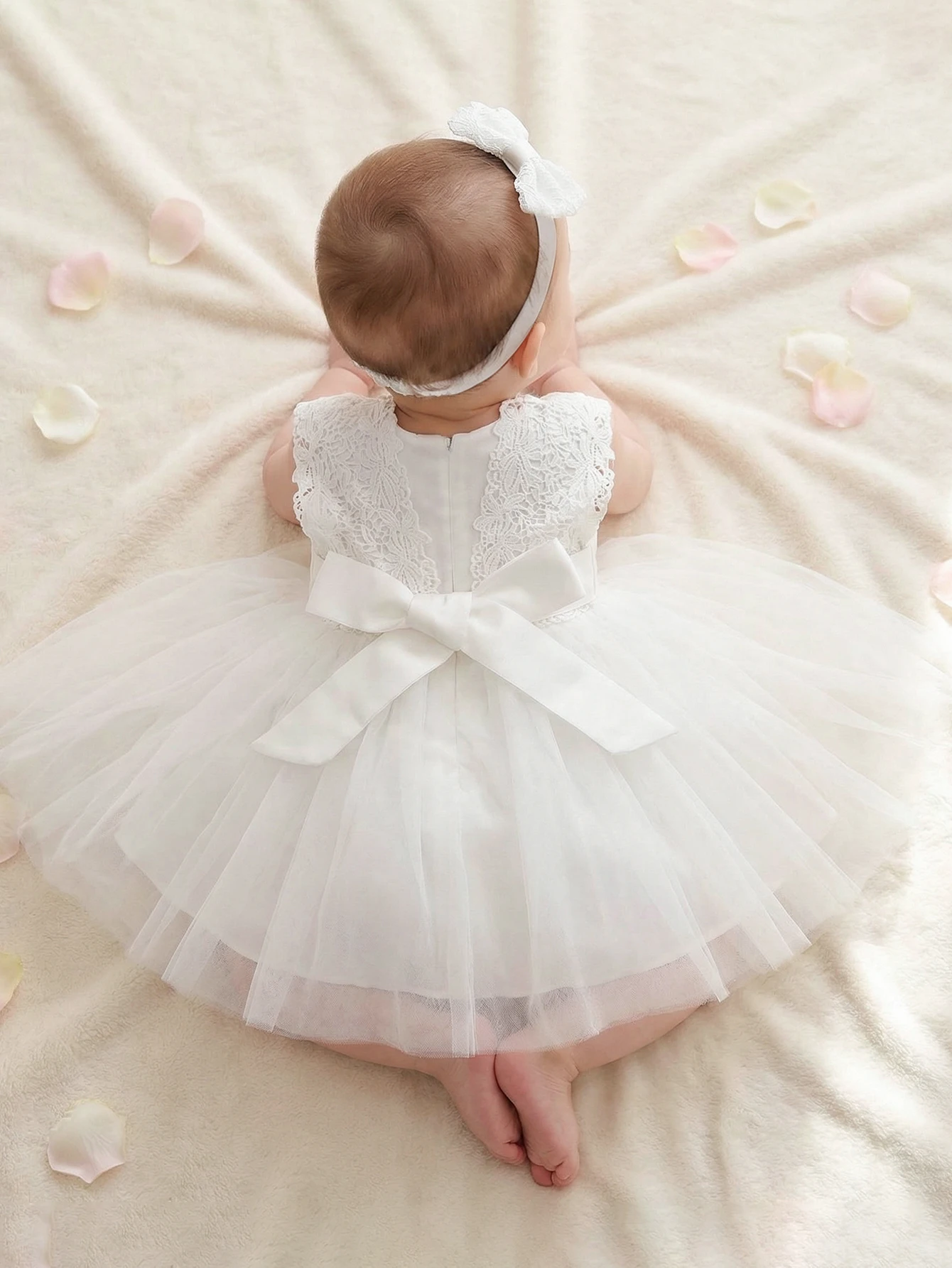 White Lace Patchwork Net Dress for Baby Girls Princess-style Formal Wear Flower Girl Roles, Birthday Celebrations, Banquets