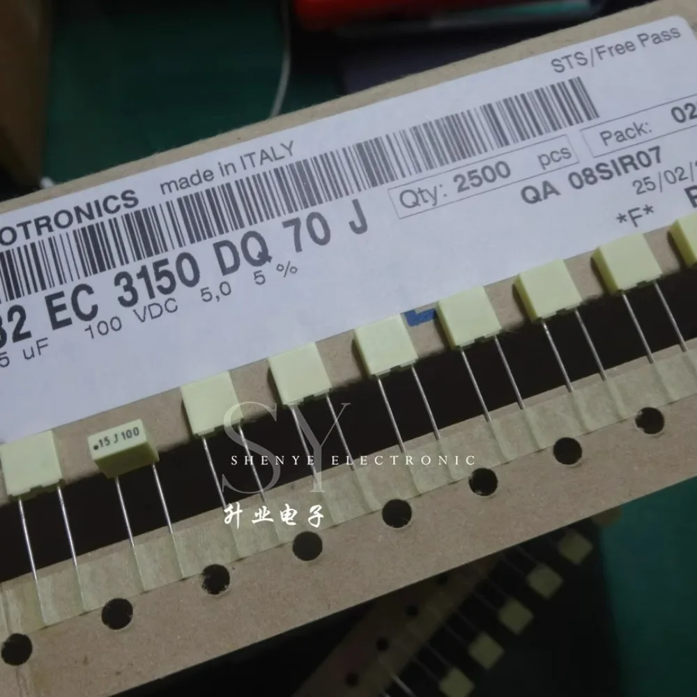 

20PCS AV R82 0.15uf/100V 150nf u15 154 brand-new 5mm film capacitor R82EC3150DQ70J