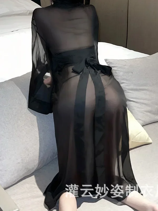 ตาข่าย Sheer Robe เซ็กซี่โปร่งใสสไตล์โบราณชุดยาวปัก Hanfu ชุดชุดฤดูใบไม้ร่วง Office Lady Tops