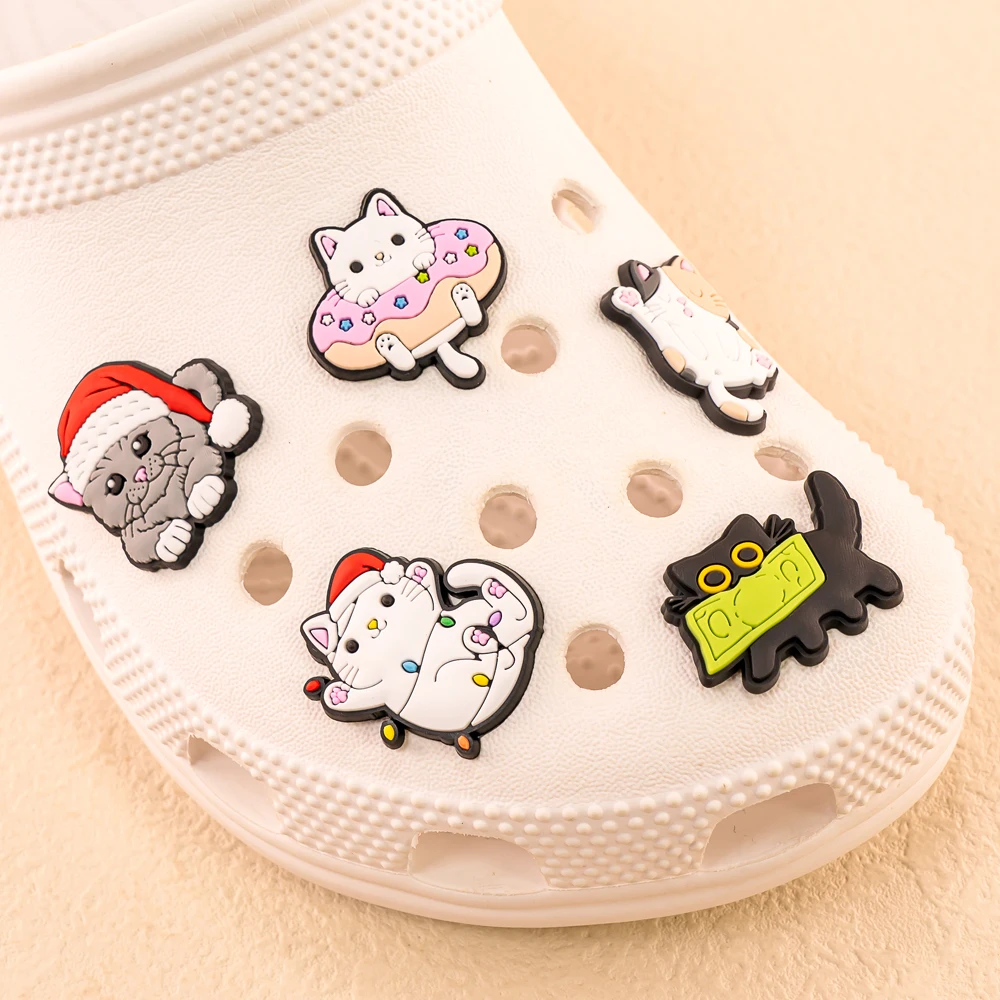 1pcs Cute Animals Shoe Charms Cats Dogs Panda Duck Pins Pink Shoe Accessories Sandals Decorations for Kids Men Women Buckle