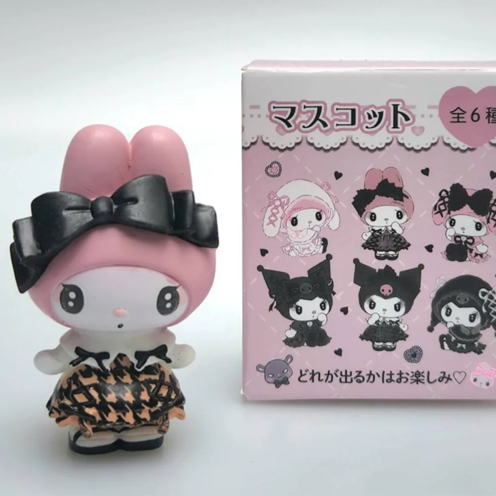 Sanrio 4cm Mini Kuromi My Melody caja ciega figuras de personajes de dibujos animados muñecas bolsa sorpresa lindo modelo colección juguete regalo de Navidad