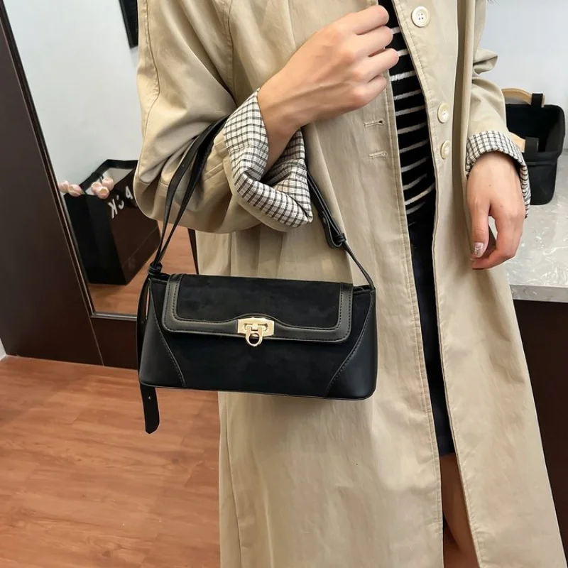 حقيبة كروس نسائية فاخرة مصنوعة من الجلد الطبيعي تتميز بكلاسيكي شعبي أنيق وراقي #1