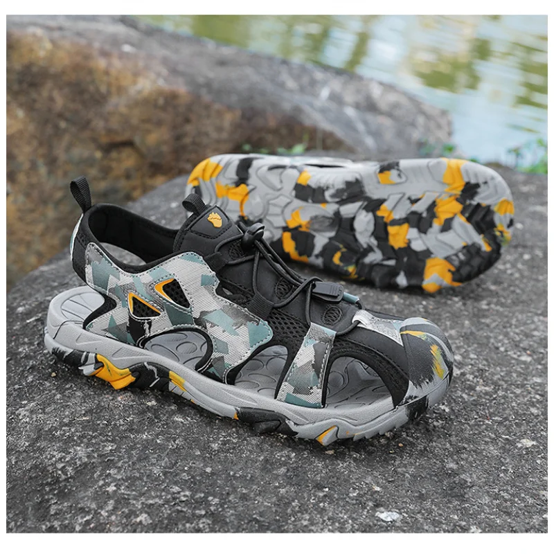 

Summer closed-toe beach sandals for men, outdoor wading shoes, breathable beach shoes