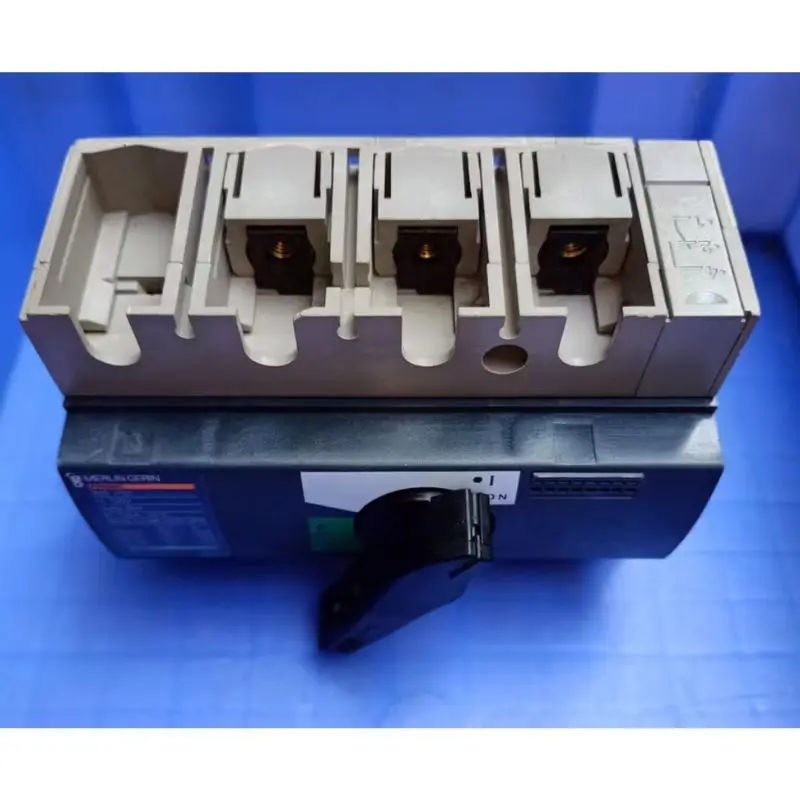 Disjoncteur us.com ider, INS 95%, Nouveau, 100